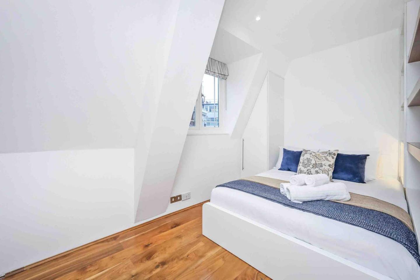 2 Bed By Oxford Circus And Regent Street! Appartement Londen Buitenkant foto