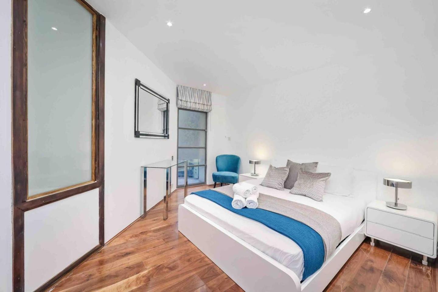 2 Bed By Oxford Circus And Regent Street! Appartement Londen Buitenkant foto