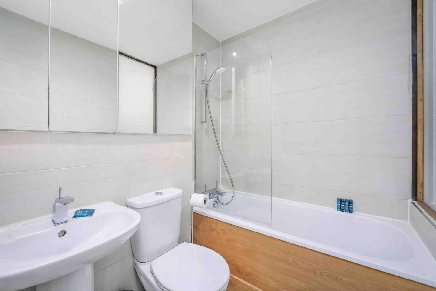 2 Bed By Oxford Circus And Regent Street! Appartement Londen Buitenkant foto